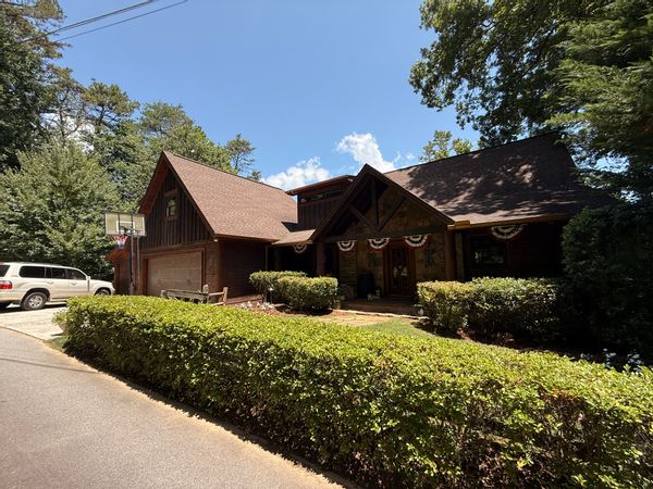 Debbi & Todd s Haus