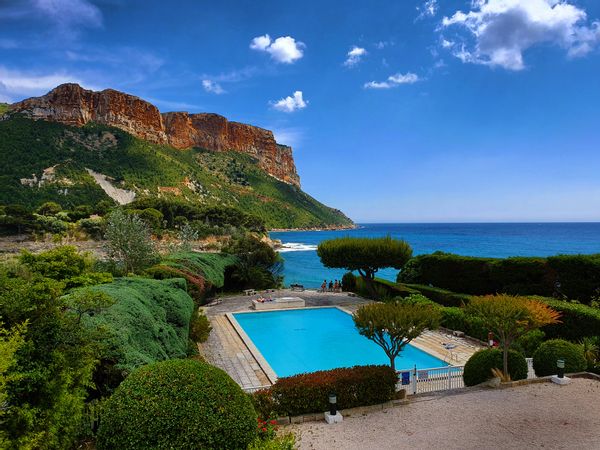 Exceptionnel 5’ du village, vue, piscine, parking, bord de mer