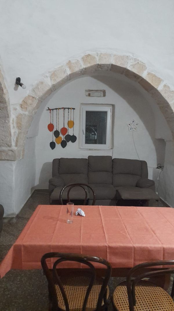 TRULLO IN CAMPAGNA A MARTINA FRANCA; NEL CUORE DEL VALLE D ITRIA ,VCINO AD ALBEROBELLO E SPIAGGE