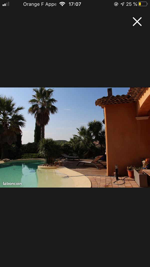 Maison provençale au cœur d'un petit village du sud de la France