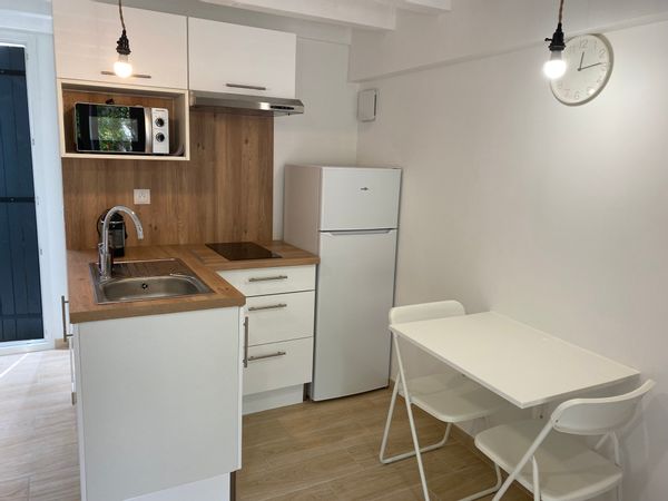 Studio duplex à 350 m de la plage à pied