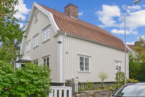 Summer 2025 booked! Central Gothenburg and old time charm in Sweden