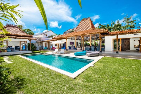 BUNGALOW or SUITE in a luxury Modern Joglo - Balangan Beach