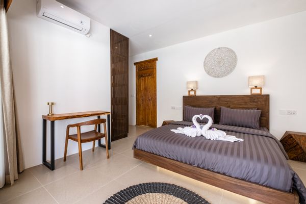 SUITES 1, 2 or 3 in a luxury Modern Joglo - Balangan Beach