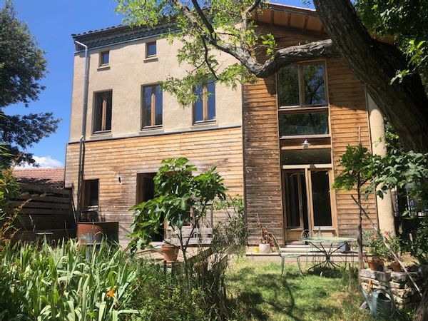 Maison de vacances et très beau jardin