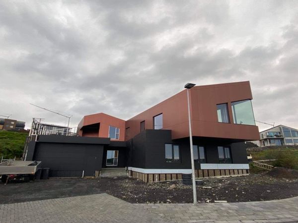 Modern villa in Iceland  Capital region Looking for sunny swap for 2023/2024