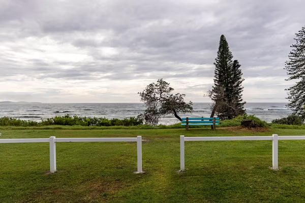 Seashells Aussie beach house in nth NSW town Brooms Head.  Amazing ocean views from the private deck