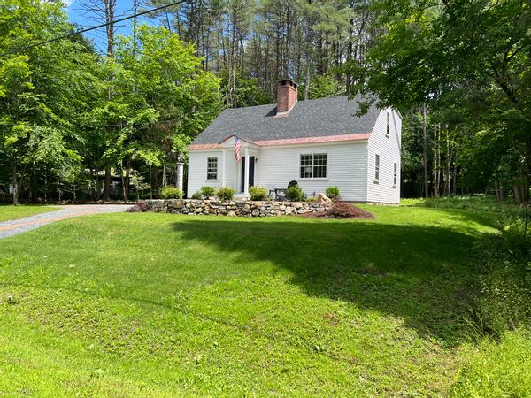 Steps from Dartmouth College - Beautiful Cape!Hanover