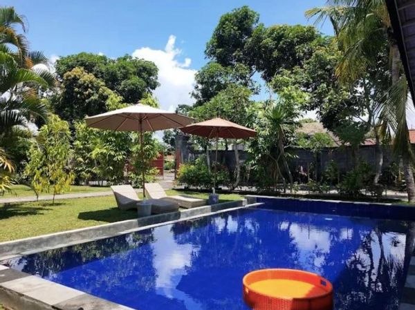Rafa and Gabriel's family's house