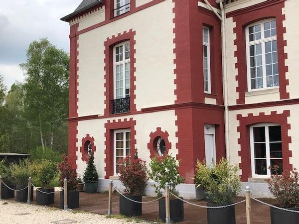 Château, un appartement avec jardin, forêt de Fontainebleau