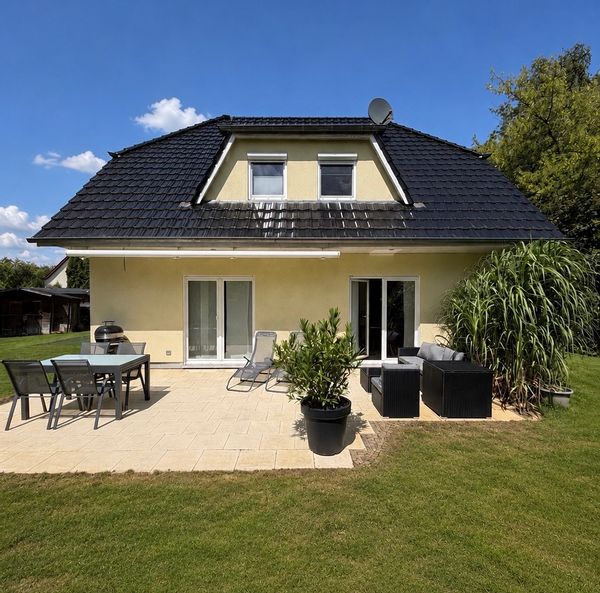 Viola's house