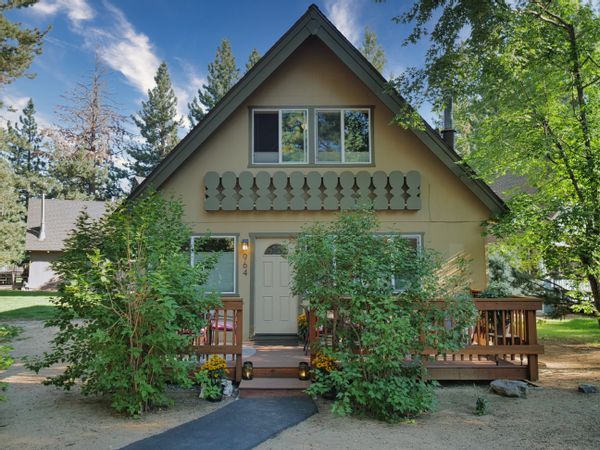 Luxury Moose Lodge Cabin, South Lake Tahoe