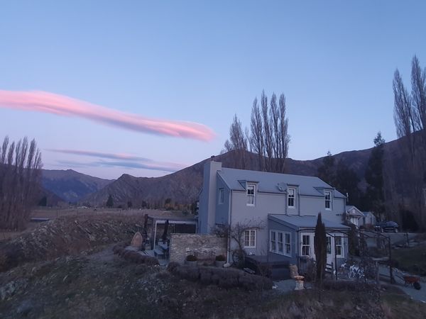 Stunning Home with a self contained cottage nestled in the vineyards