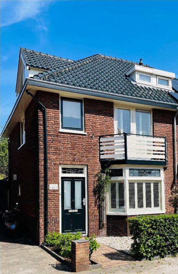 Maison hollandaise près d'Amsterdam et de la mer