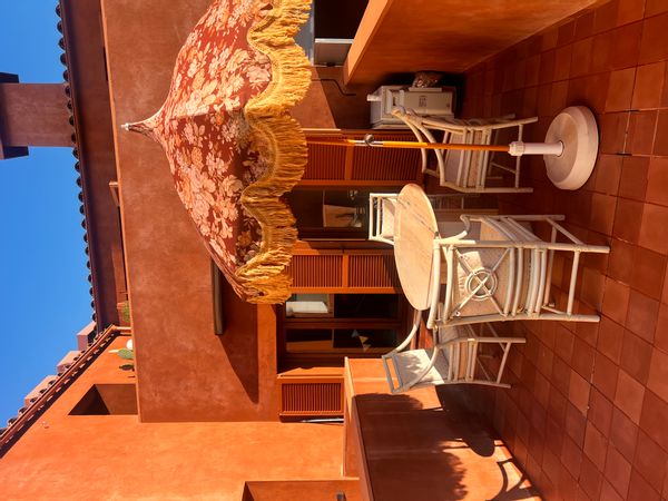 Charming Apartment close to the Port of Palma with a pool and gym, perfect for families and couples!