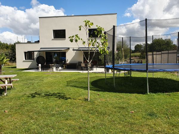 La maison de Olivier, Claire, Roxane, Léonie