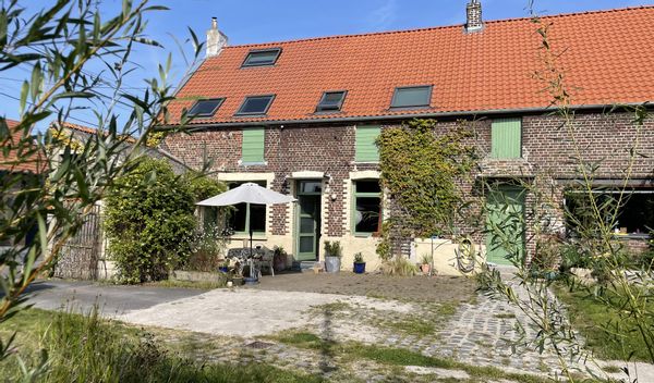 Ancienne Ferme Rénovée dans le Nord