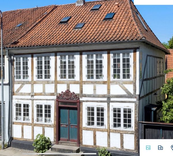 200 year old townhouse in the center of maritime pearl Svendborg