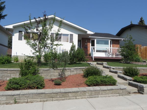 Comfortable 3 bedroom home near park great for walking and cycling