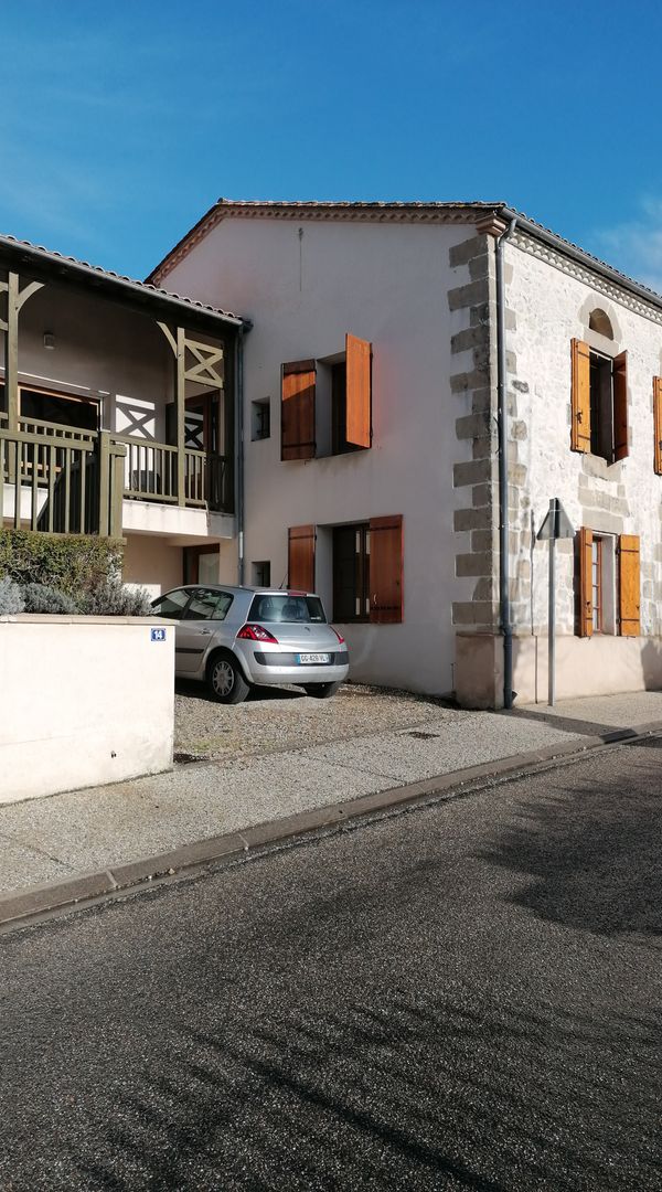 Casa em Birac-sur-Trec