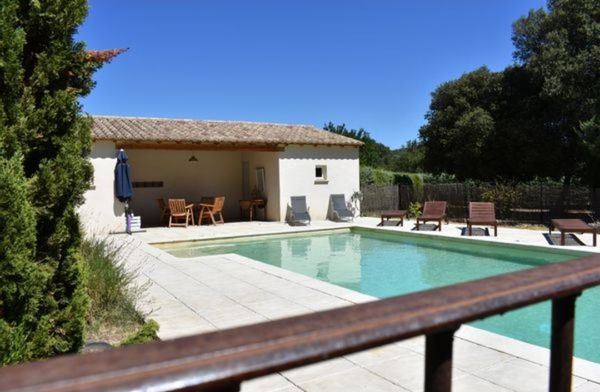 petit mazet à la campagne