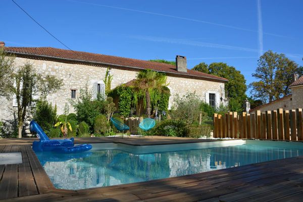Beautiful stone villa with pool and a view. Looking for Summer 2024.
