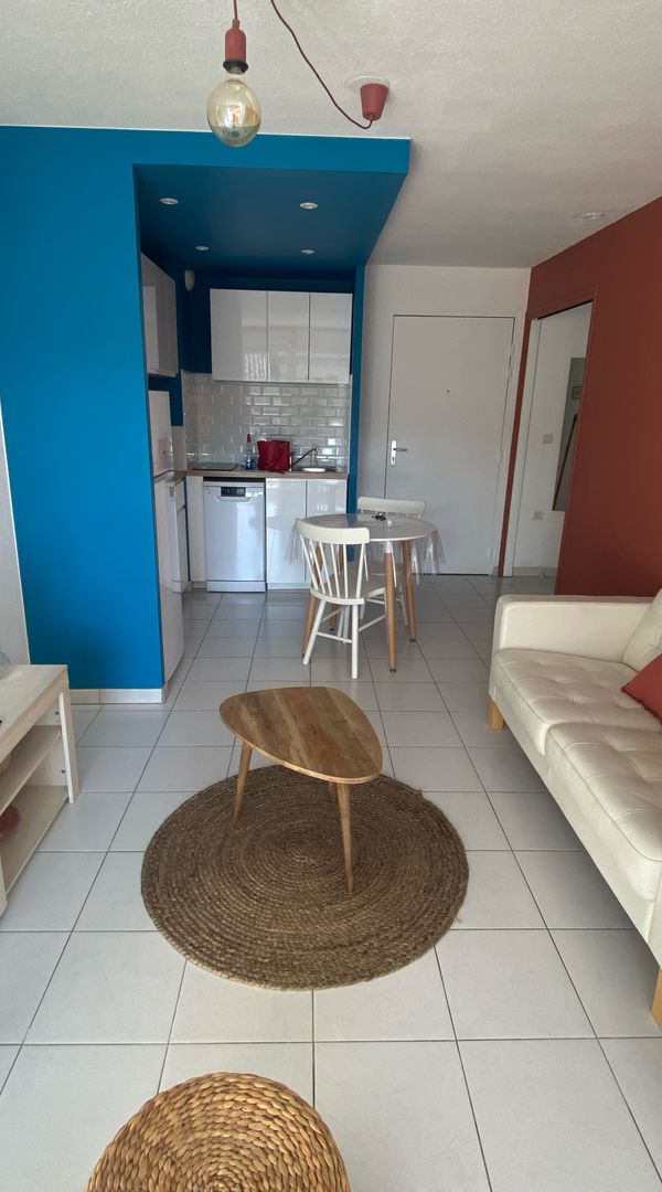 Appartement avec terrasse Clim et parking sécurisé