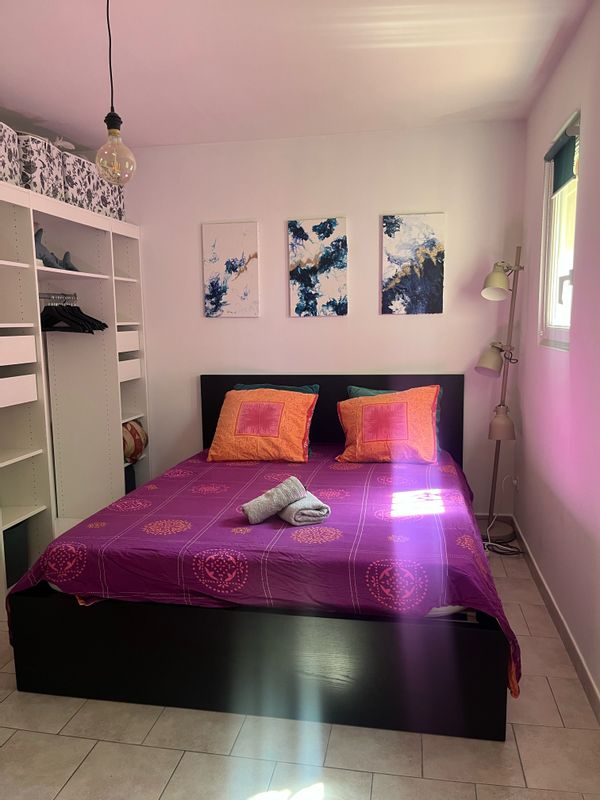 La chambre privée de Marion au cœur de la campagne aixoise pour 2 personnes