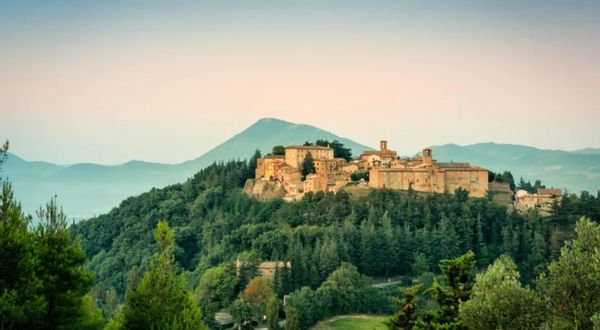 Beautiful Stone home in the Medieval Town of Montone…Like a movie set.
