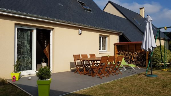 Bayeux, pavillon avec terrasse et jardin, proche des plages du D-Day.