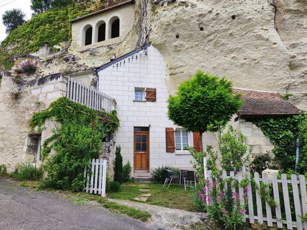Appartement semi-troglodytique 2 chambres