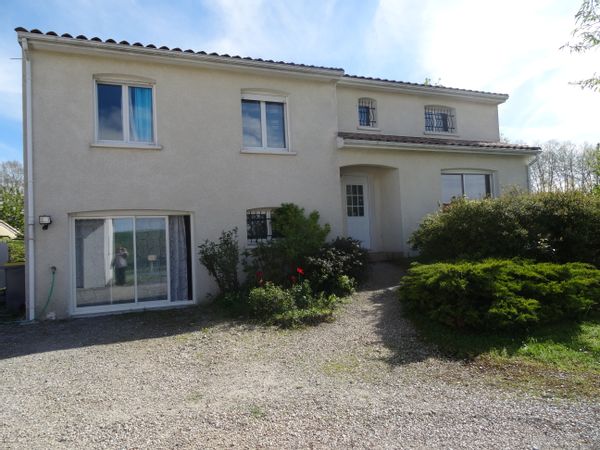 Maison agréable et lumineuse dans le Sud de la France