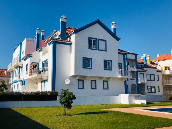 Sunny Duplex in Baleal