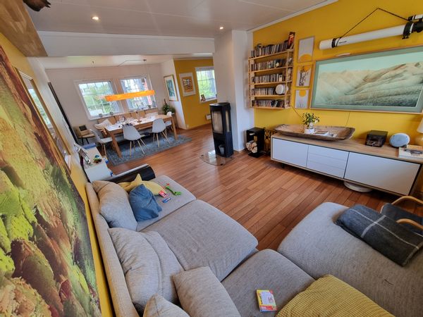 4+ bedroom house with large garden 20 minutes from Oslo city centre.