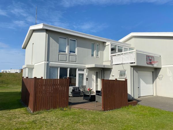 House central in Njarðvík / Keflavík.