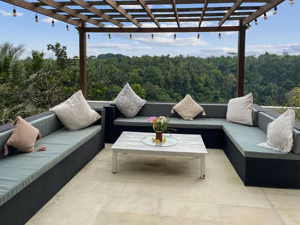 Ubud Bali - Gorgeous Jungle Villa - Stunning Sayan Ridge views overlooking the Ayung River. Open June/July/Aug/Sept 2024