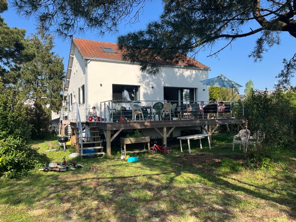 Raphaelle House