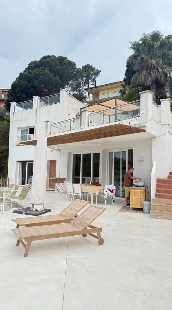 La Casa Maludenïa avec une magnifique vue sur la  mer et une piscine privée sécurisée