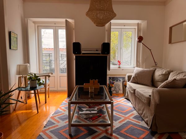 Douglas’s Place in the Heart of Alfama