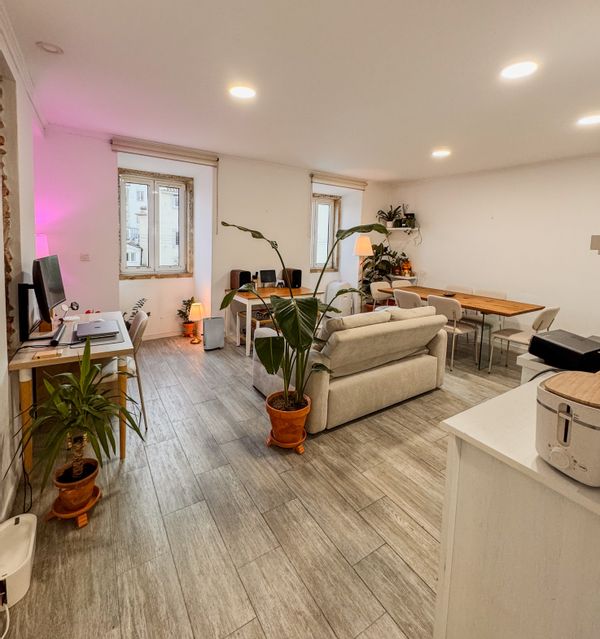 Sunny Alfama Apartment in the Heart of Historic Lisbon