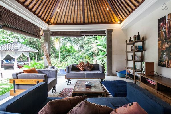 Stunning 3 Bedroom Villa in Canggu! No Guest points please.