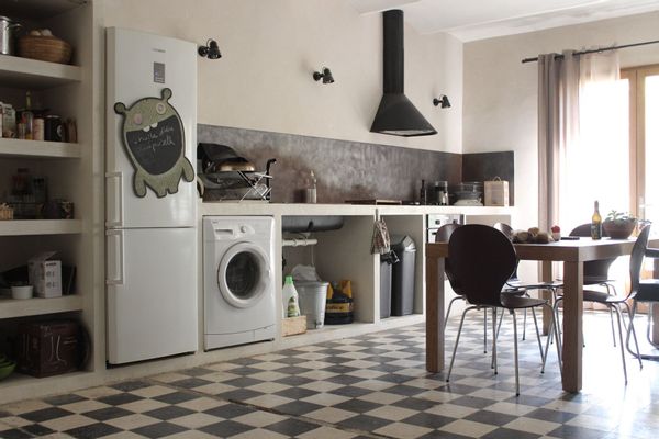 Chambre privée dans maison d'artistes - Village médiéval, courette - Sud Ardèche