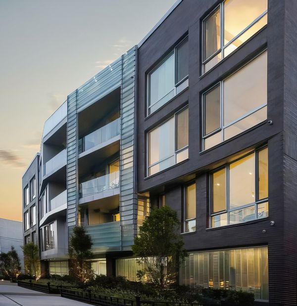 Enormous 4-bedroom, 3-bath apartment 7 minutes from New York City