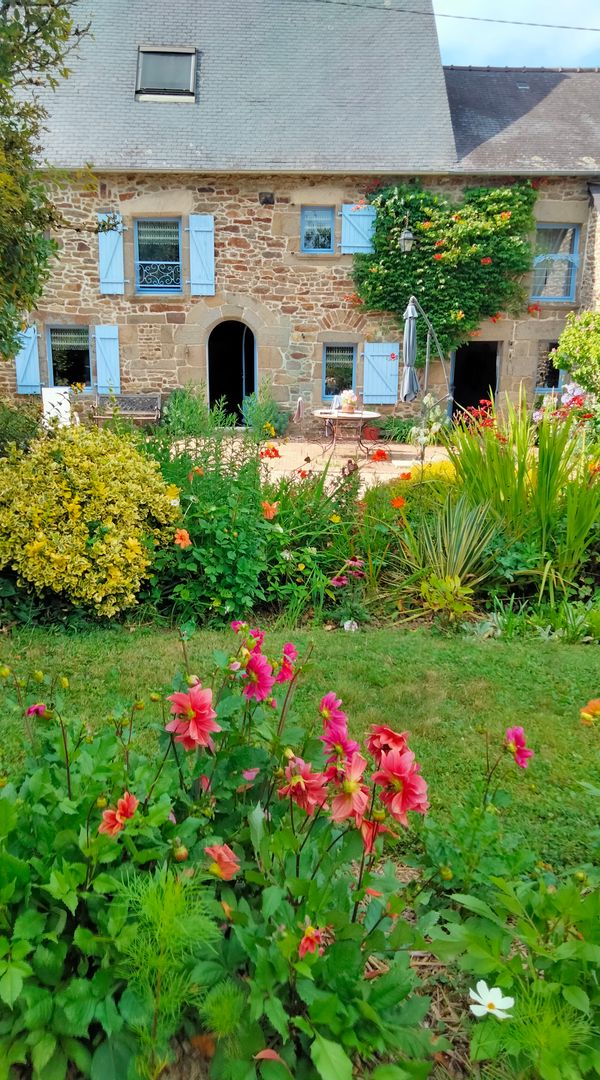 Maison du 17ème en campagne et proche de la mer