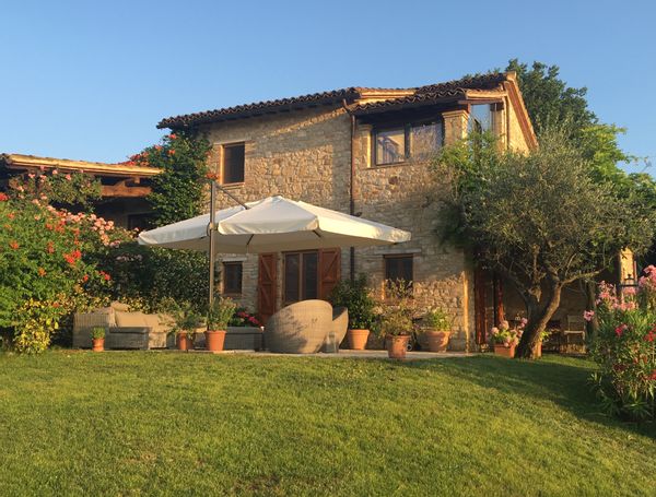 Temporarily unavailable - Country home with shared pool in idyllic Umbria