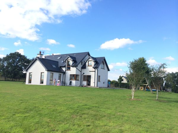 Fabulous 4 Bedroom Country Second Home