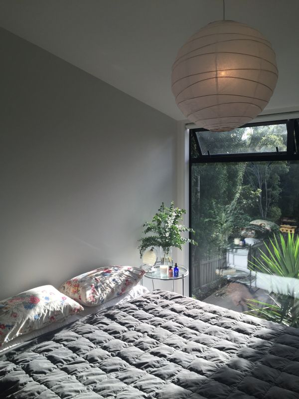 City fringe sunny and open plan modern home. Easy living.