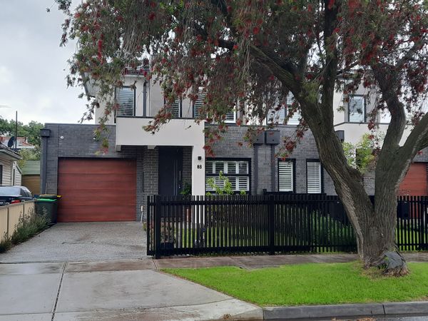 Modern 2 Storey Townhouse
