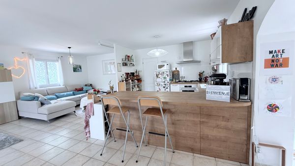 Bastide avec grand jardin au coeur de la provence, à deux pas de la colline