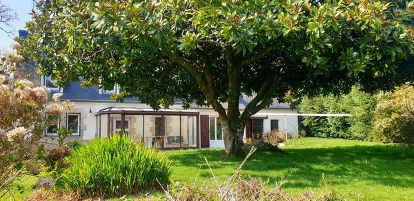 House in beautiful Brittany with a wonderful little lake